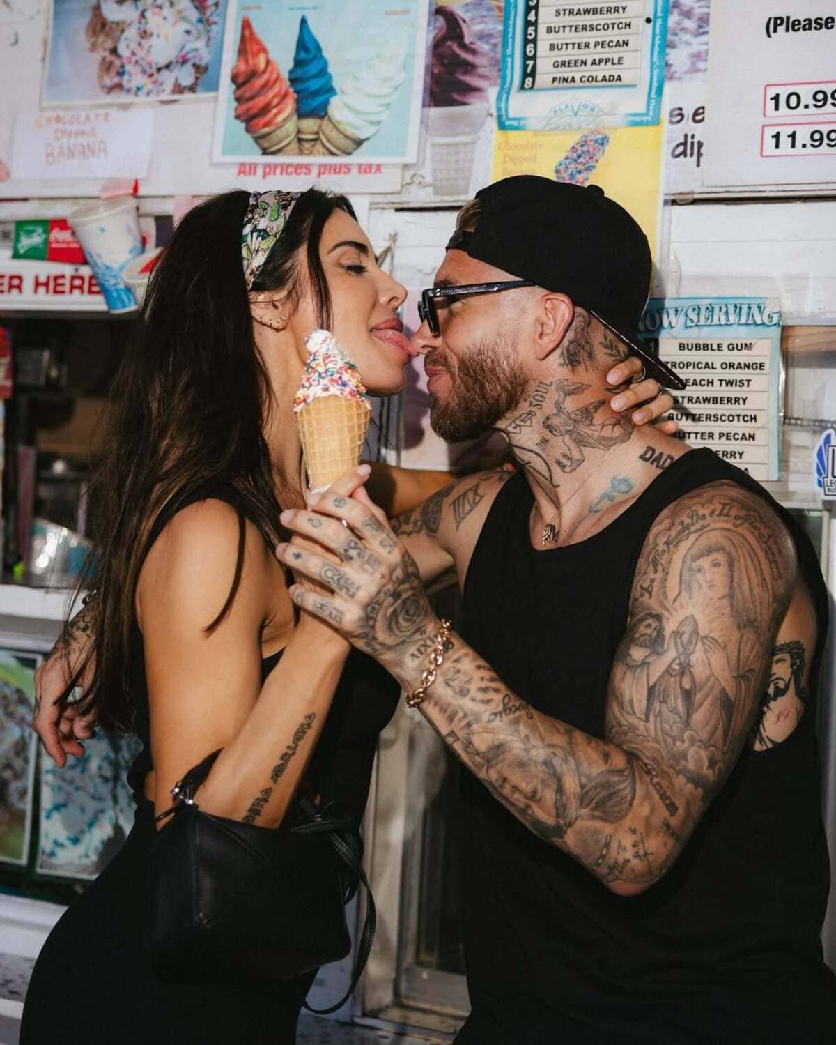 pilar-rubio-album-romantico-10 El emotivo viaje de Pilar Rubio y Sergio Ramos: imágenes inéditas desde la ciudad donde empezó su amor