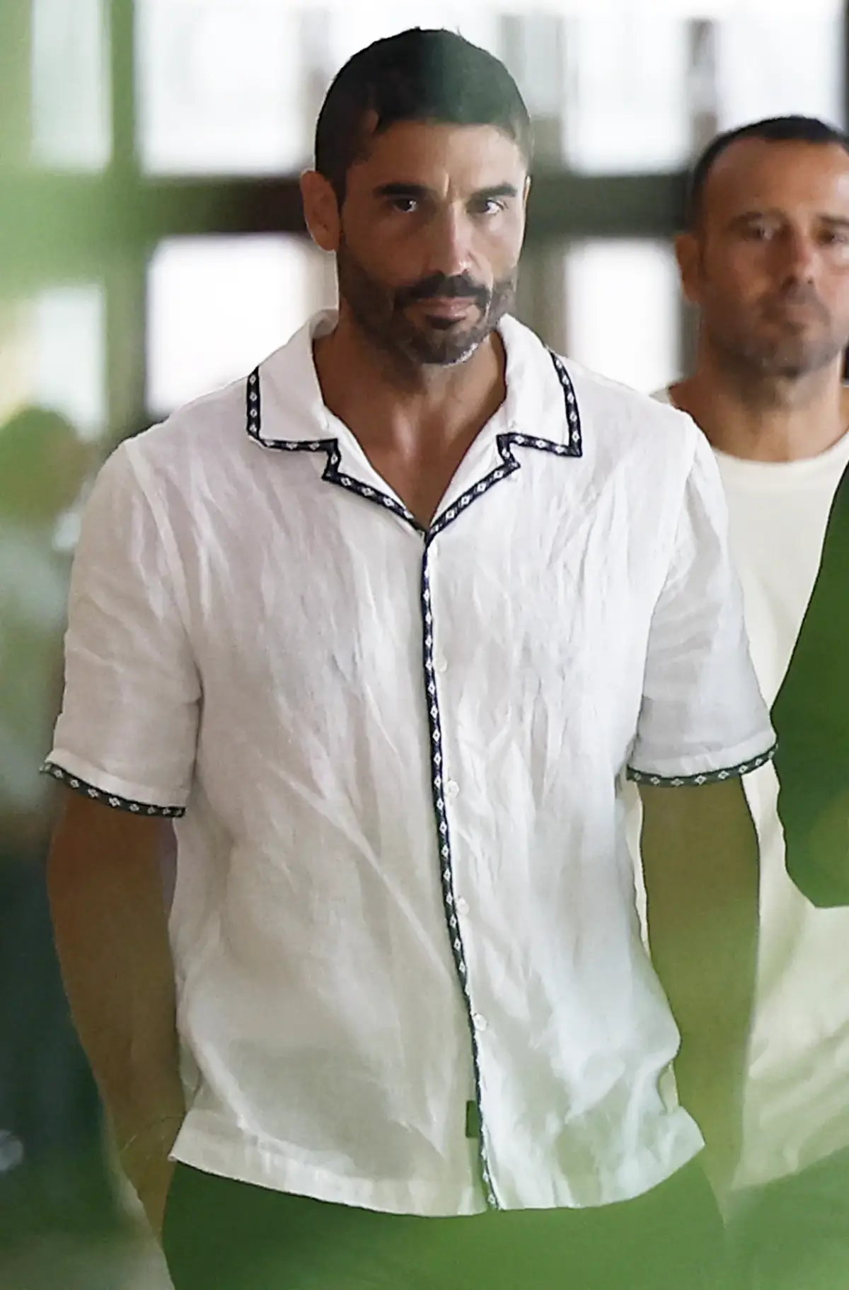 alex-funeral-veronica4 Primeras imágenes de Álex García, exnovio de Verónica Echegui, en el funeral de la actriz