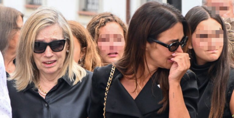 Paula Echevarría, desolada en el funeral de su padre, arropada por Miguel Torres, Daniella y sus amigos más cercanos